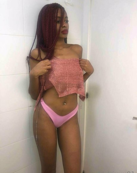 blonde en forme OnlyFans xxx chaud photos