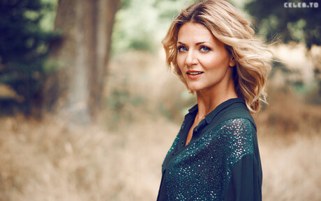 Ella Endlich actriz de desnudos imágenes