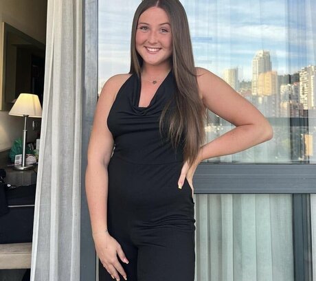 Katylee Bailey nus de stars du porno galerie