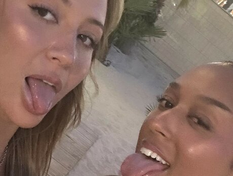 Kiwi Stunner Tasmyn Rose estrella atractiva imágenes