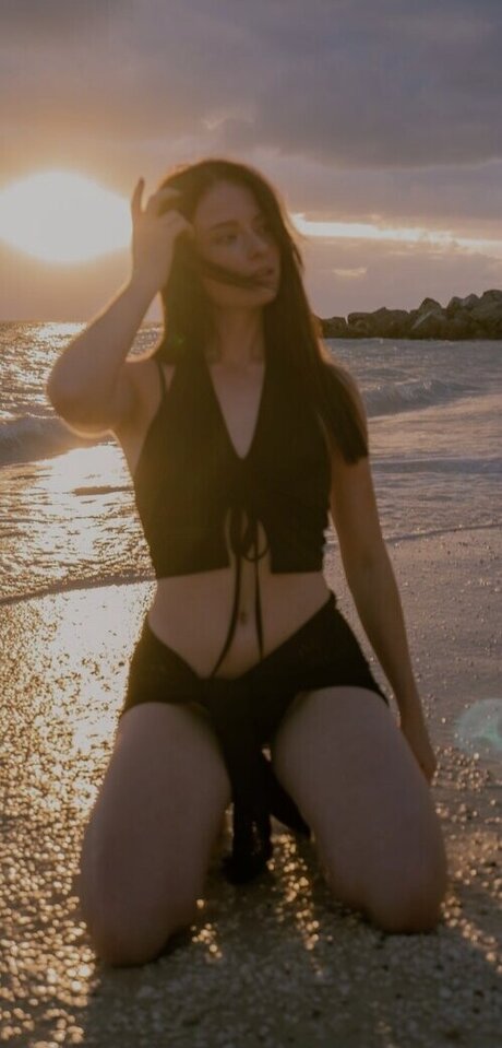 Anica Zimmermann buena actriz imagen