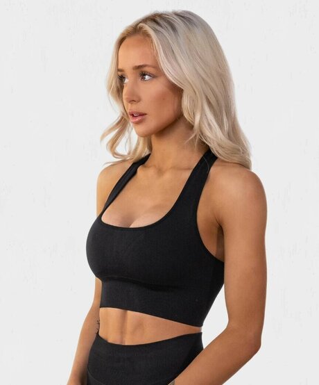 Brynhildurgunnlaugs hermosa modelo foto