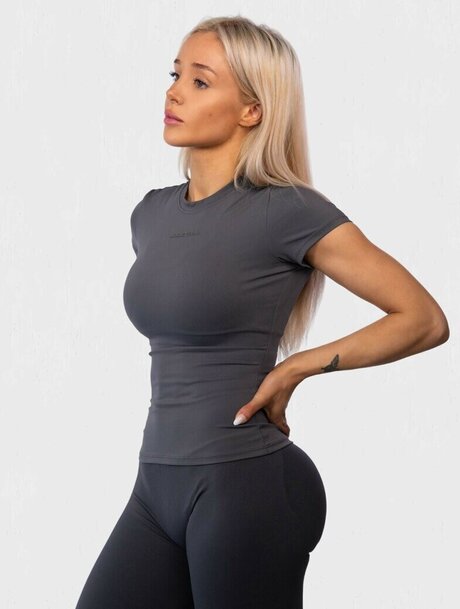 Brynhildurgunnlaugs estrella porno adulto fotos