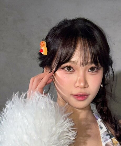 Kim Chaewon estrella porno de alta calidad foto