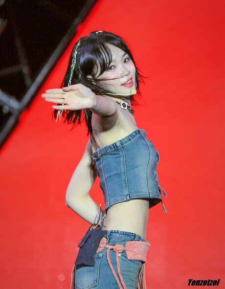 Kim Chaewon modèle artistique galeries