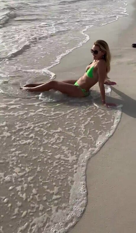 Jacey Birch actriz desnuda imagen