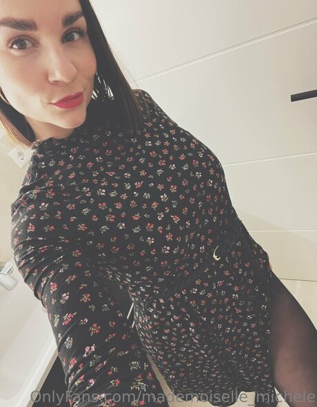 mademoiselle michele art modèle des photos