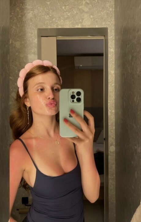 Liv Resenhas modelo agradable fotos