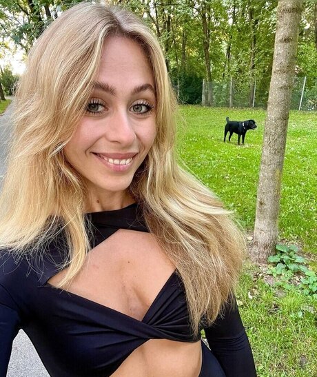 Sophia Fl rsch modèle artistique galerie