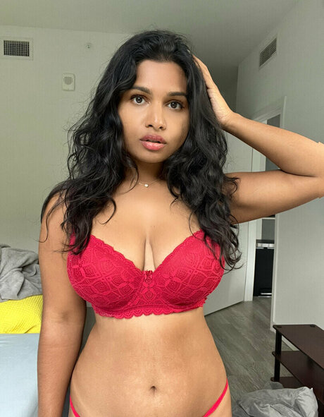 Miss Patel star du porno gratuit galerie