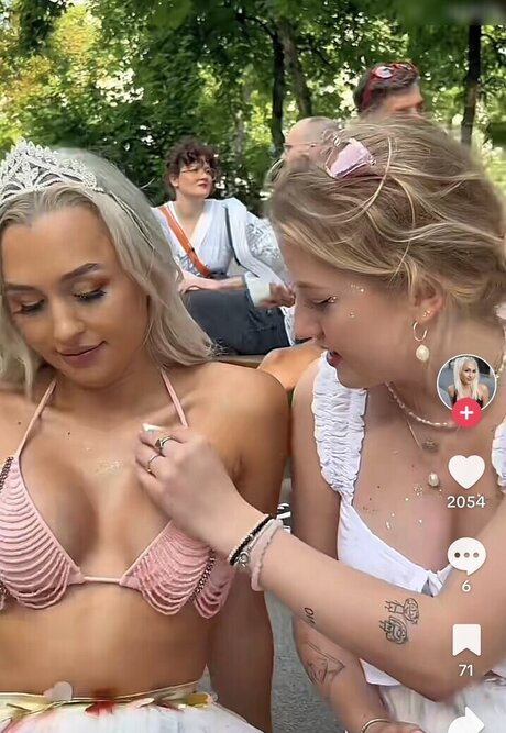 Maryyhx modelo desnudos imágenes