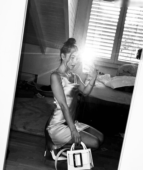 Jesina Amweg desnudos de estrellas porno galería