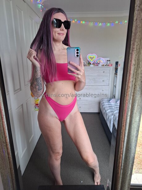 Adorablegains estrella atractiva fotos