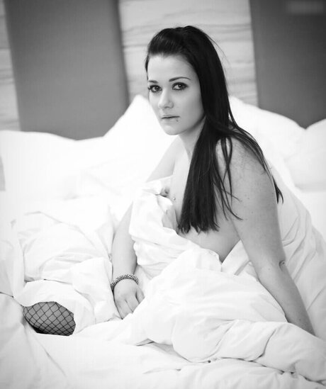 Carina Sitzberger star du porno nue images