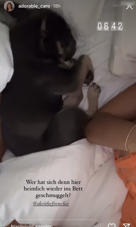 Adorable Caro actrice nue galerie