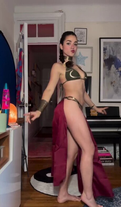 AllyAnnaMaria modèles nus galeries