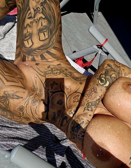 Sari Sander estrella porno de arte archivo