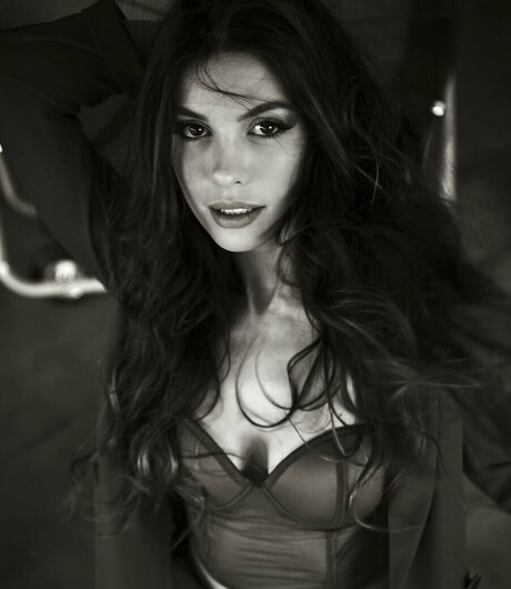 Florina Qosaj nude model pictures