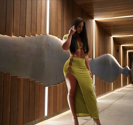 Allison Royalty xxx star du porno img