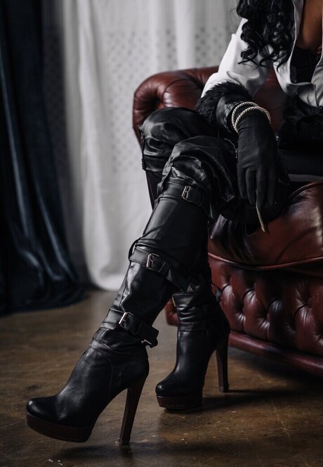 Red Saya star du porno sympa img