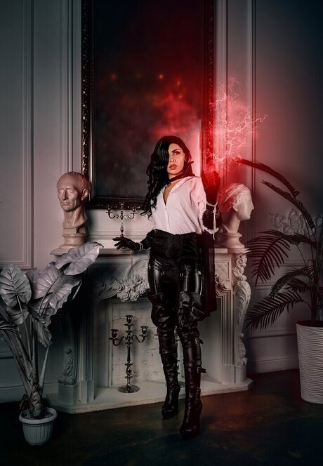 Red Saya star du porno chaud photos