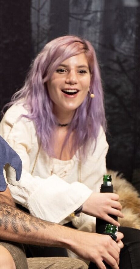 Esther Kerkhoff modèle gratuit photos