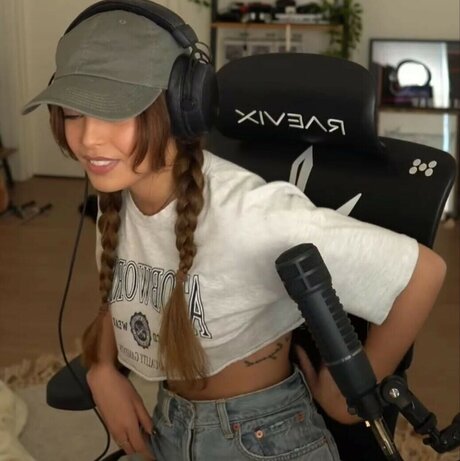 Valkyrae actrice pornographique img