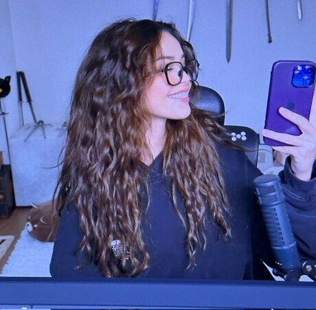 Valkyrae hermosa modelo imágenes