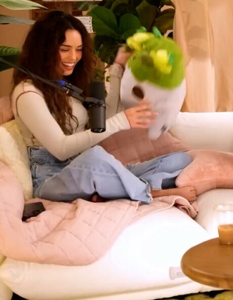 Valkyrae actriz desnuda foto