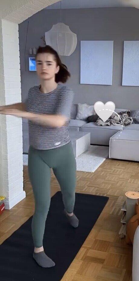 Julia Schulze modelo superior imágenes