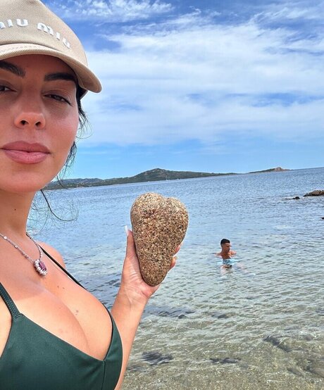 Georgina Rodriguez Hern ndez modèle parfait des photos