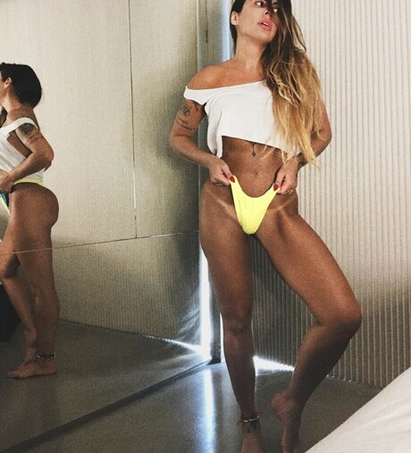 Alinne Rosa mejor estrella foto