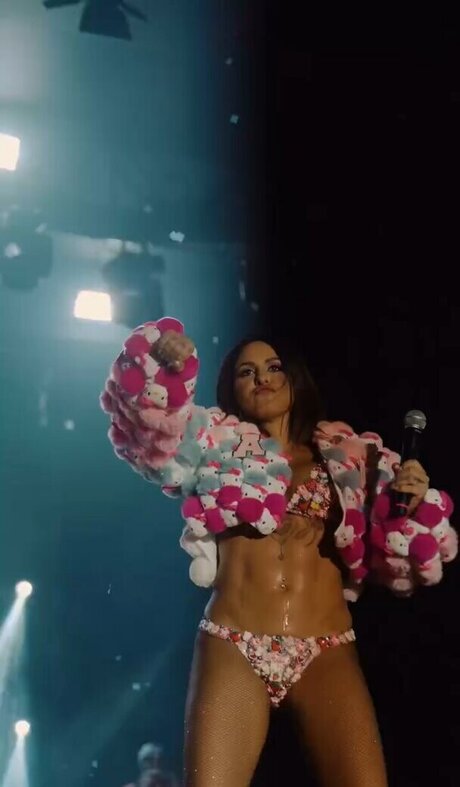 Alinne Rosa actriz exclusiva imagen