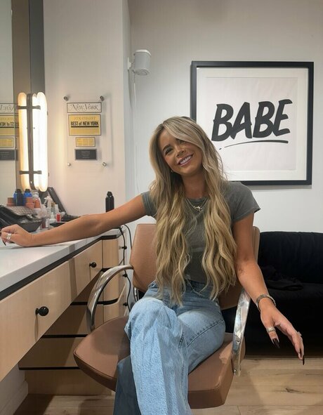 Emily Elizab3th estrella porno perfecta galería