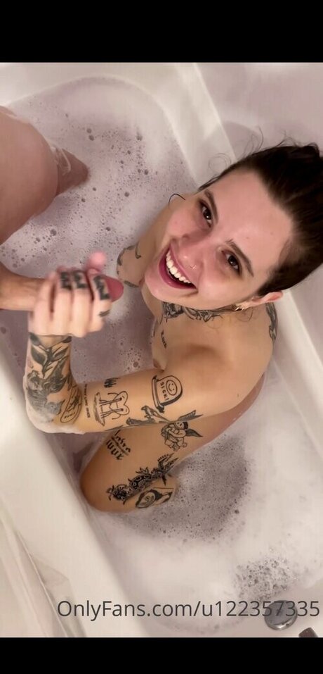 TattedTeddy model porn pictures