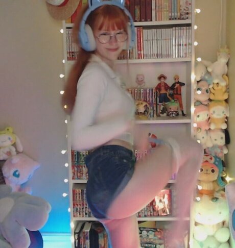 Skymi chan estrella porno erótica foto