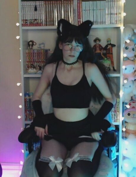 Skymi chan estrella porno en alta definición galería