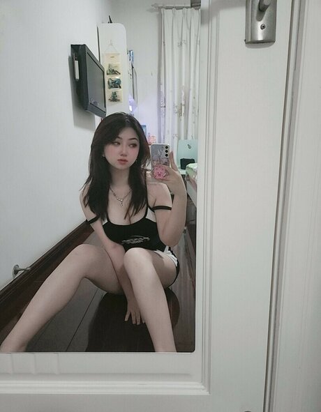 Drowsypotion Uwasaoink modelo perfecto imágenes