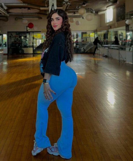 jasmine rguez 777 top star image