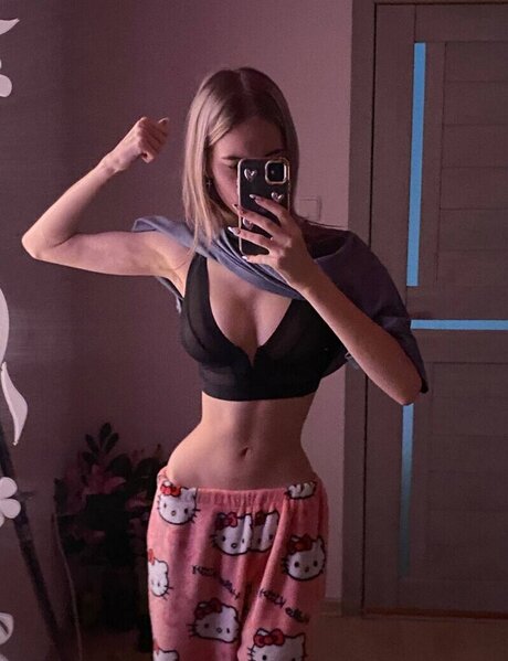 hefxtom model hot archive