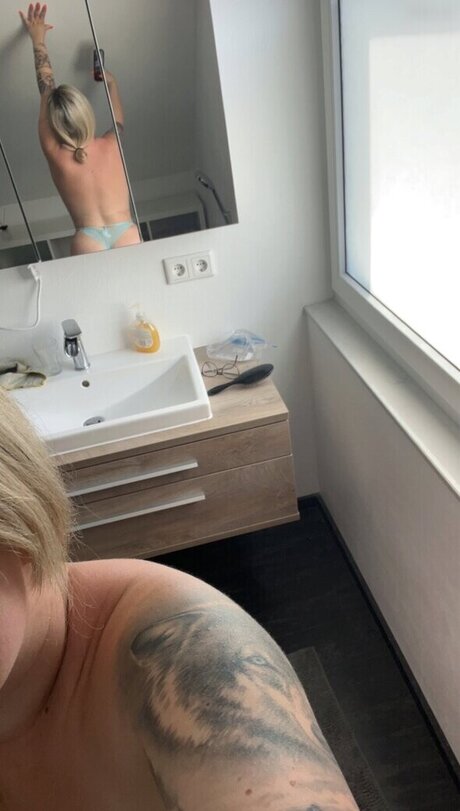 Kleinstadtvanni modèle de haute qualité archive