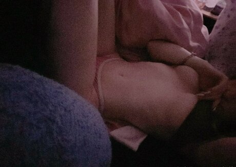 Sinatraa model pornographic photo