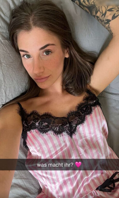 Kennt Sie jemand_ desnudos de estrellas fotos