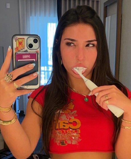 Pea Asmr modèle chaud des photos