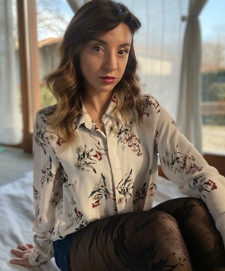 Stefania Cerulli hermosa estrella galerías