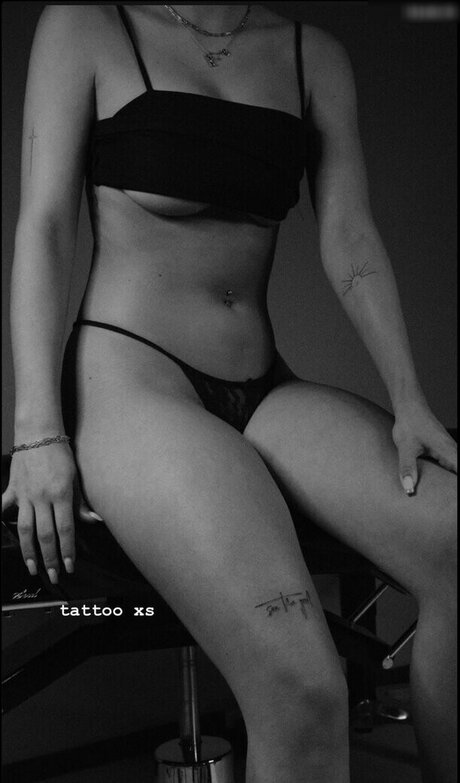 eyFreundin modelo desnudo foto