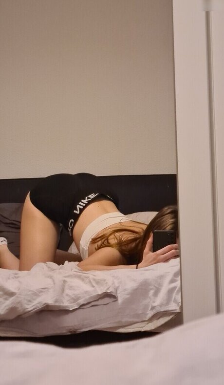 finest emi estrella porno hd imágenes