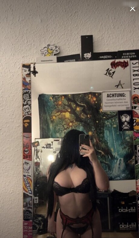 Gothminze star du porno gratuit img