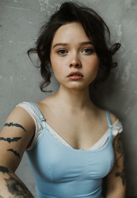 Enina24 desnudos estrella porno foto