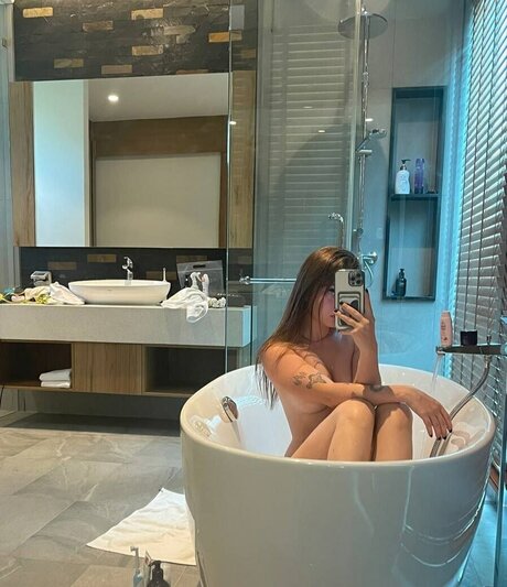 Enina24 estrella porno xxx imagen